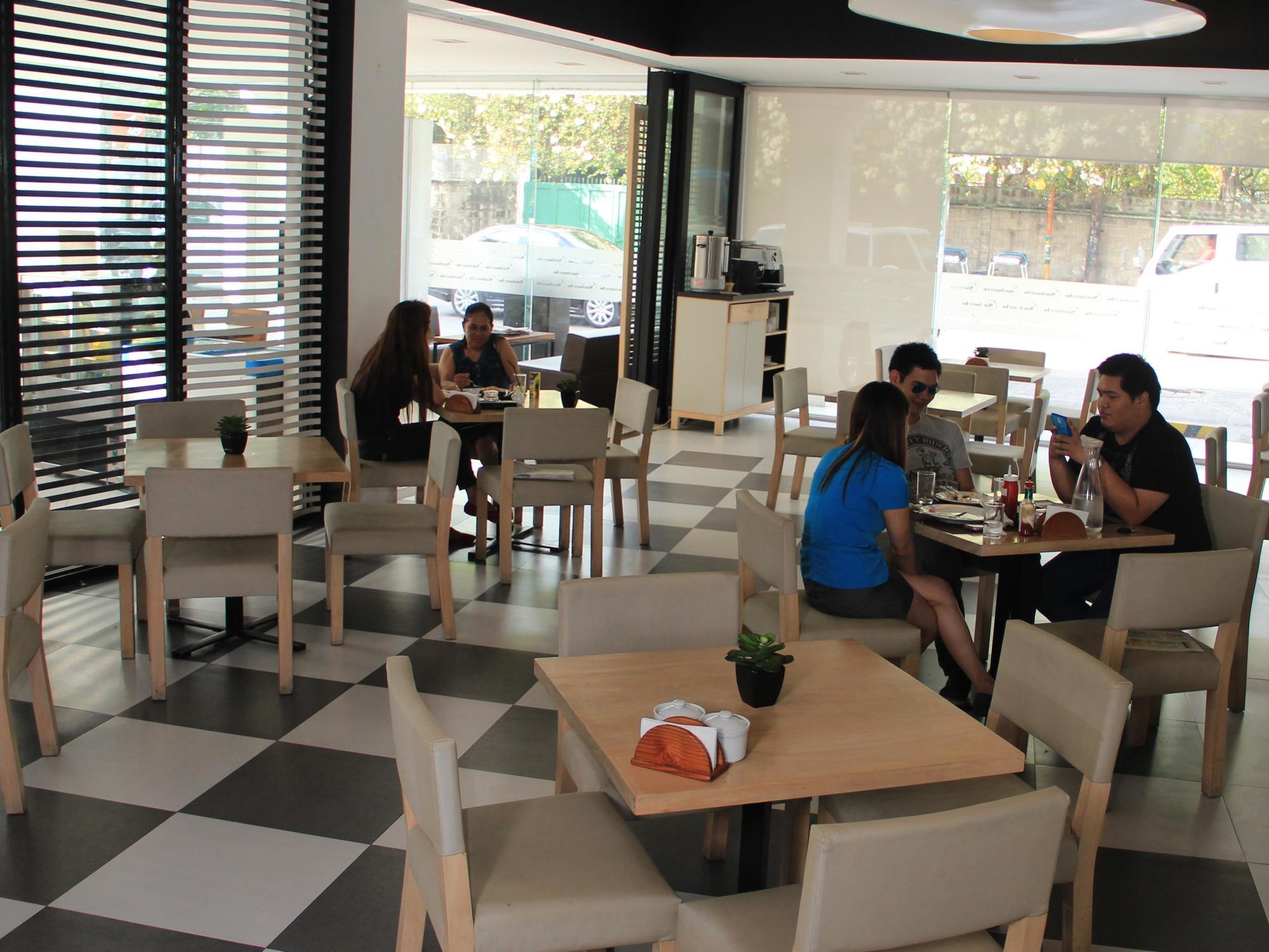 Northwest Inn Bacolod Bagian luar foto