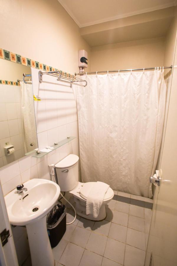 Northwest Inn Bacolod Bagian luar foto